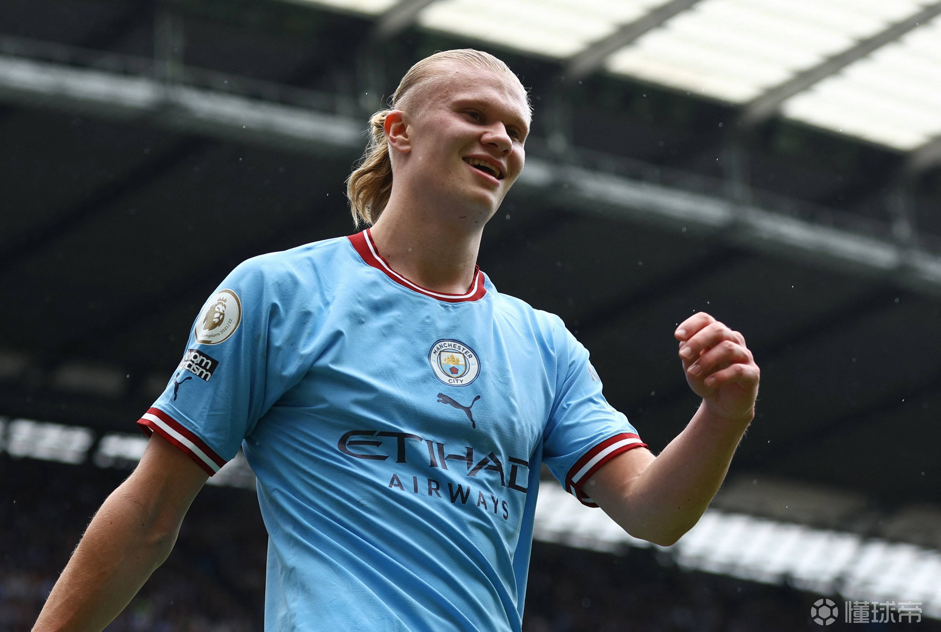 关于哈兰德赛事官方发布出色防守新规，拜仁争议不断！的信息